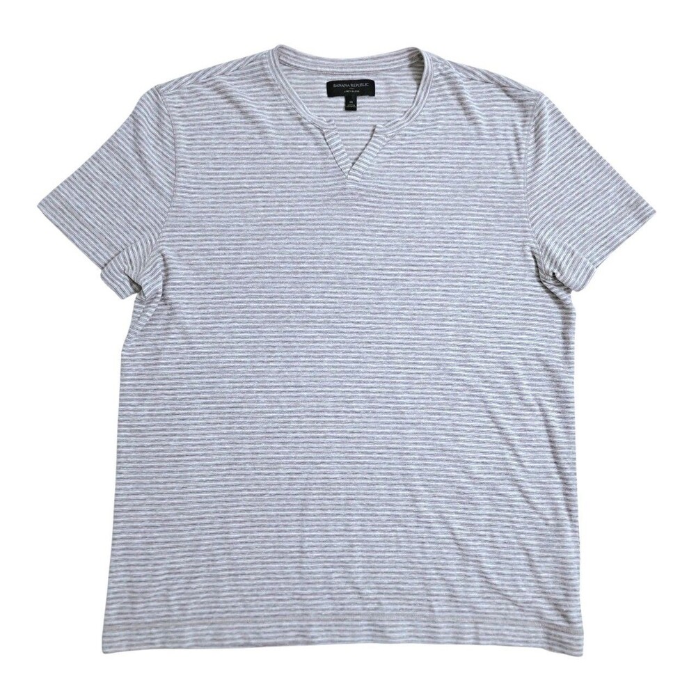 Banana Republic Linen Blend Striped Short Sleeve Short V Neck Men Size Medium